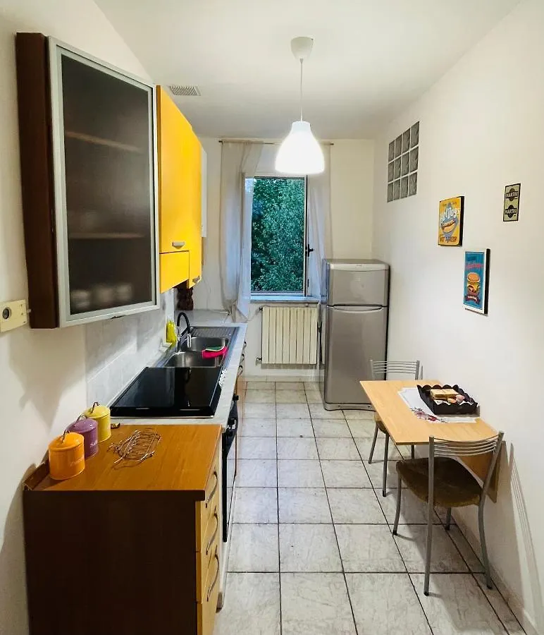 Casa L' Aurora Viola Apartman Livorno