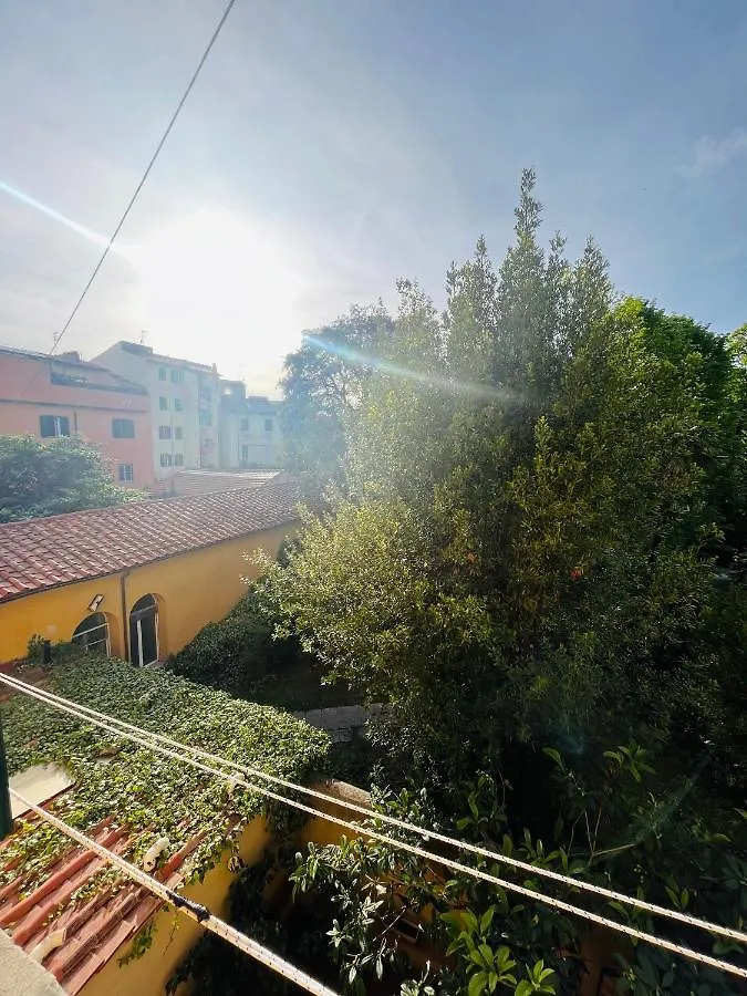 Casa L' Aurora Viola Apartman Livorno