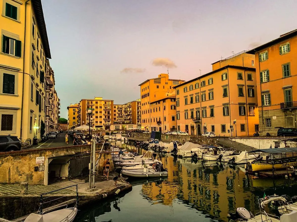 Casa L' Aurora Viola Apartman Livorno 0*,  Olaszország