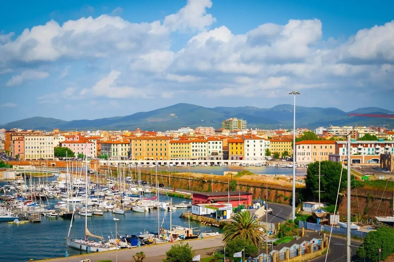 Casa L' Aurora Viola Apartman Livorno