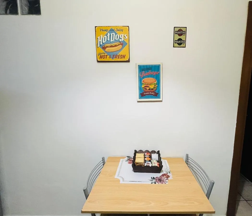 Casa L' Aurora Viola Apartman Livorno